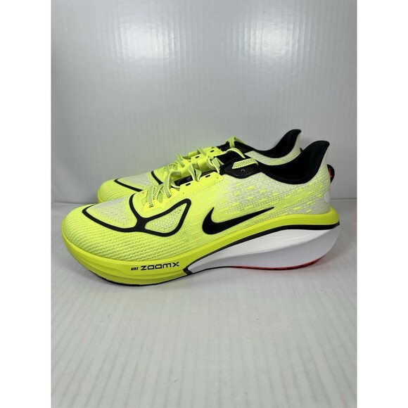 Athletic_Shoes